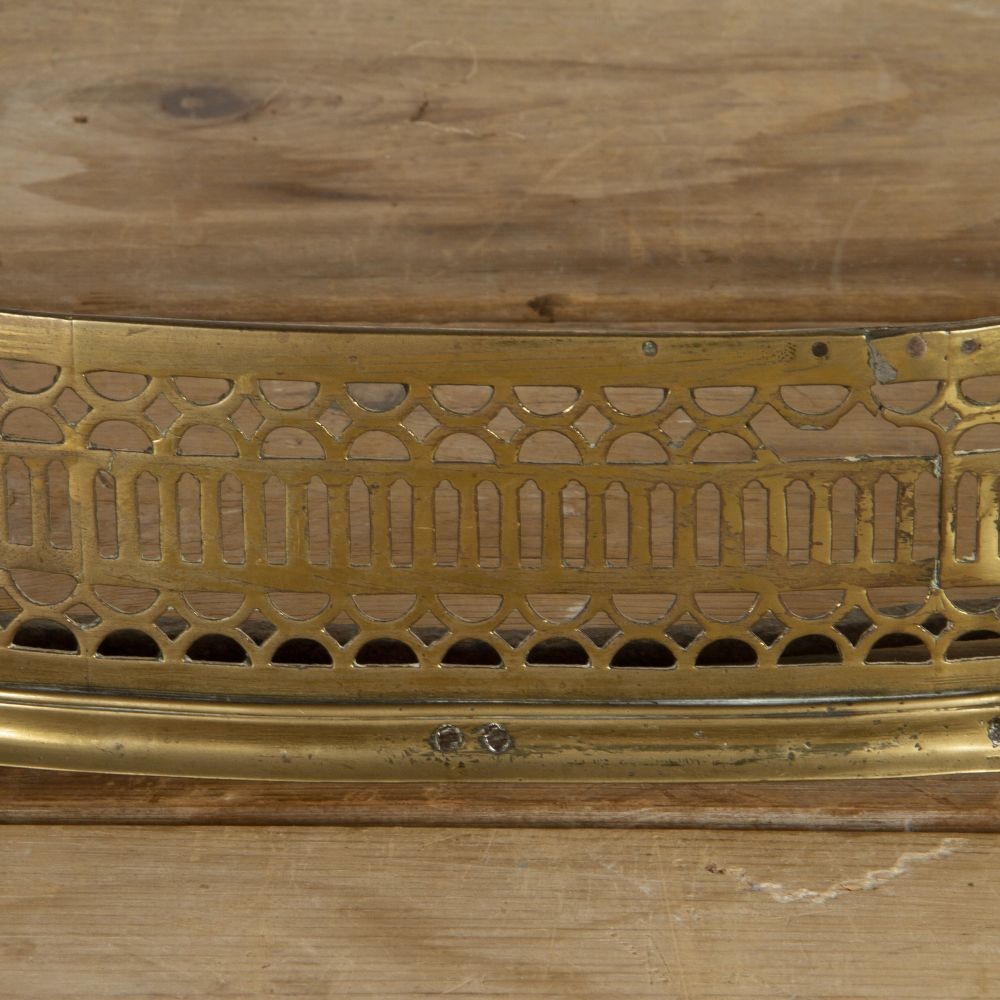 English George III Brass Fire Fender DA3718099