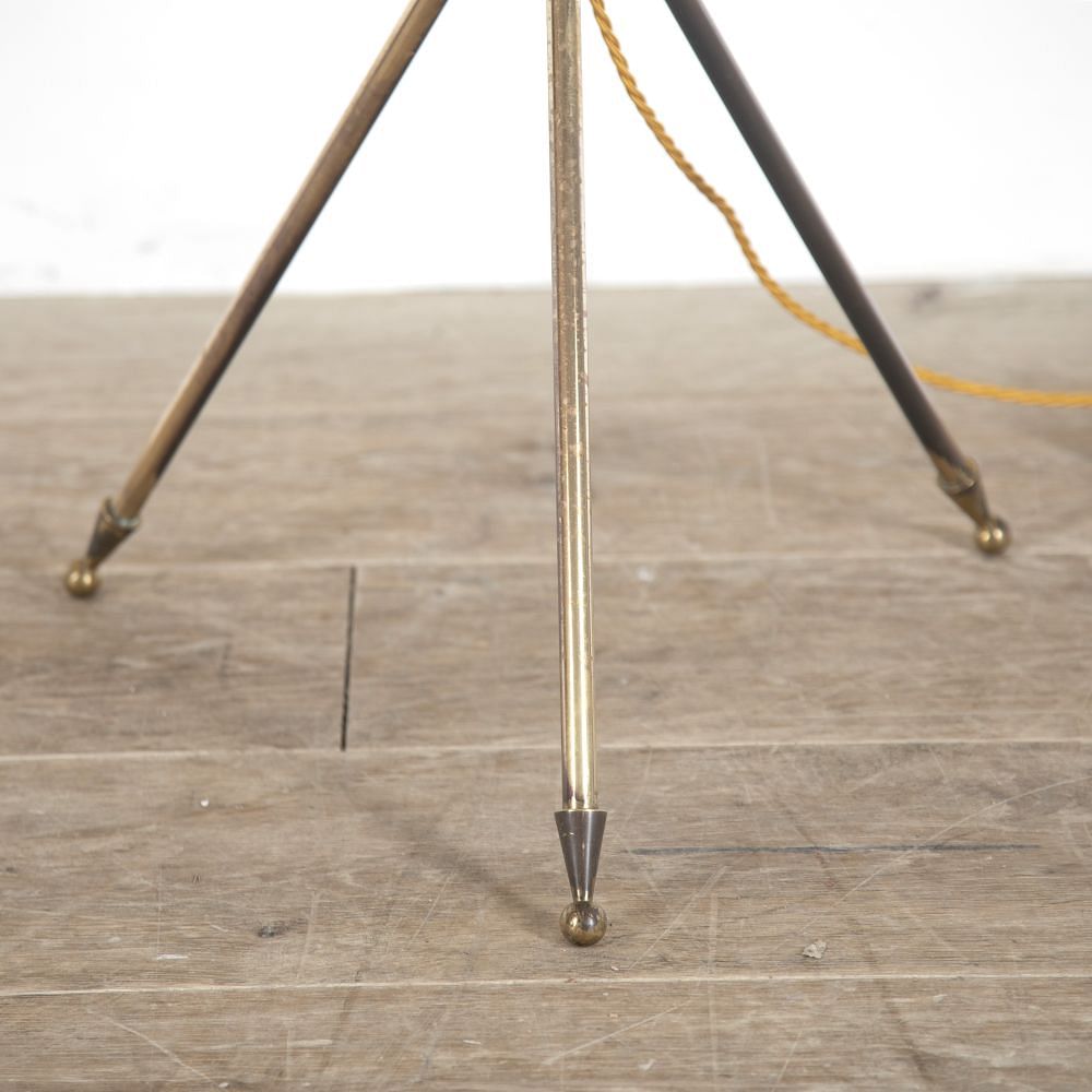 Floor Lamp with Incorporated Table LF3014175