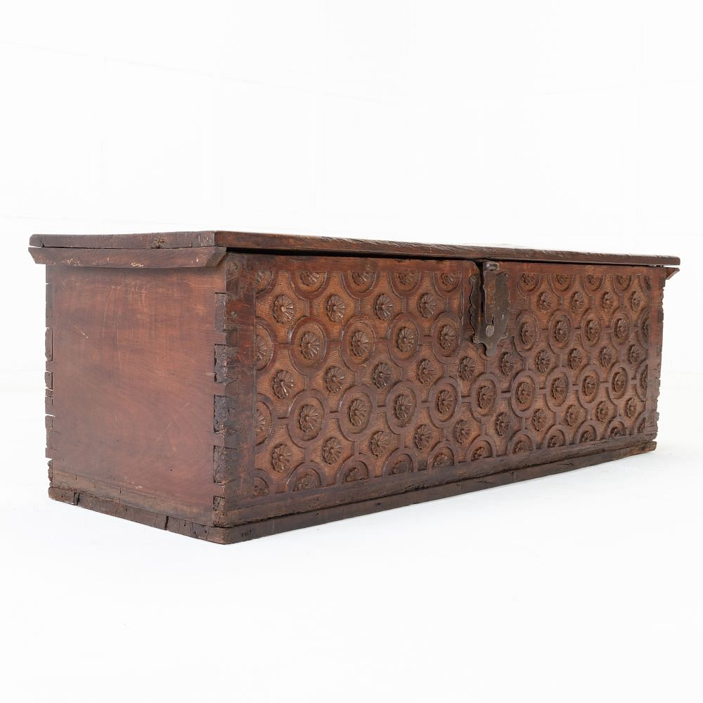 French 17th Century Oak Chest CB0616610