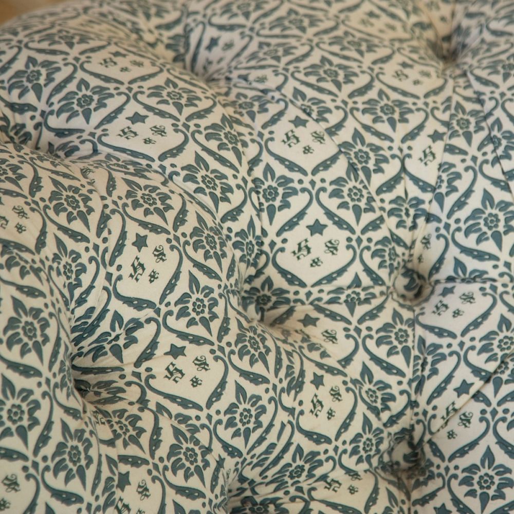 19th Century Howard & Sons Chesterfield Sofa SB0153992