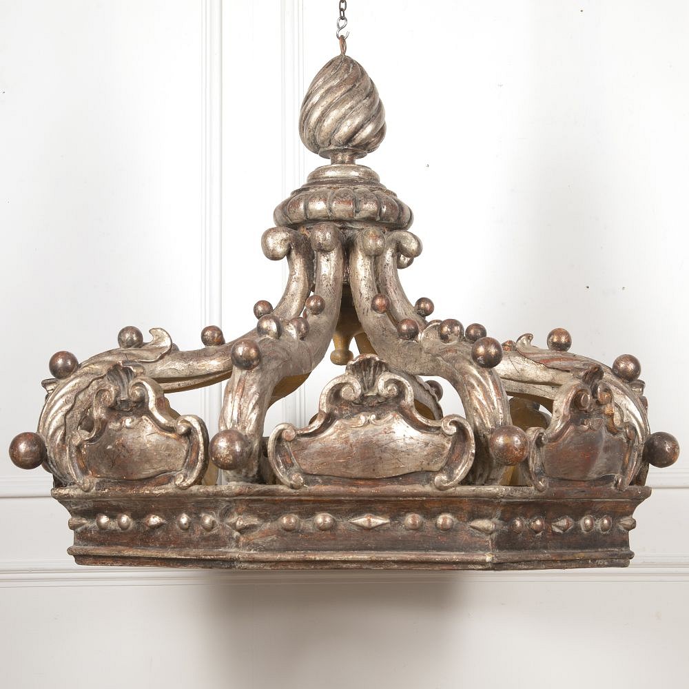 Italian 19th Century Carved Crown DA6016976