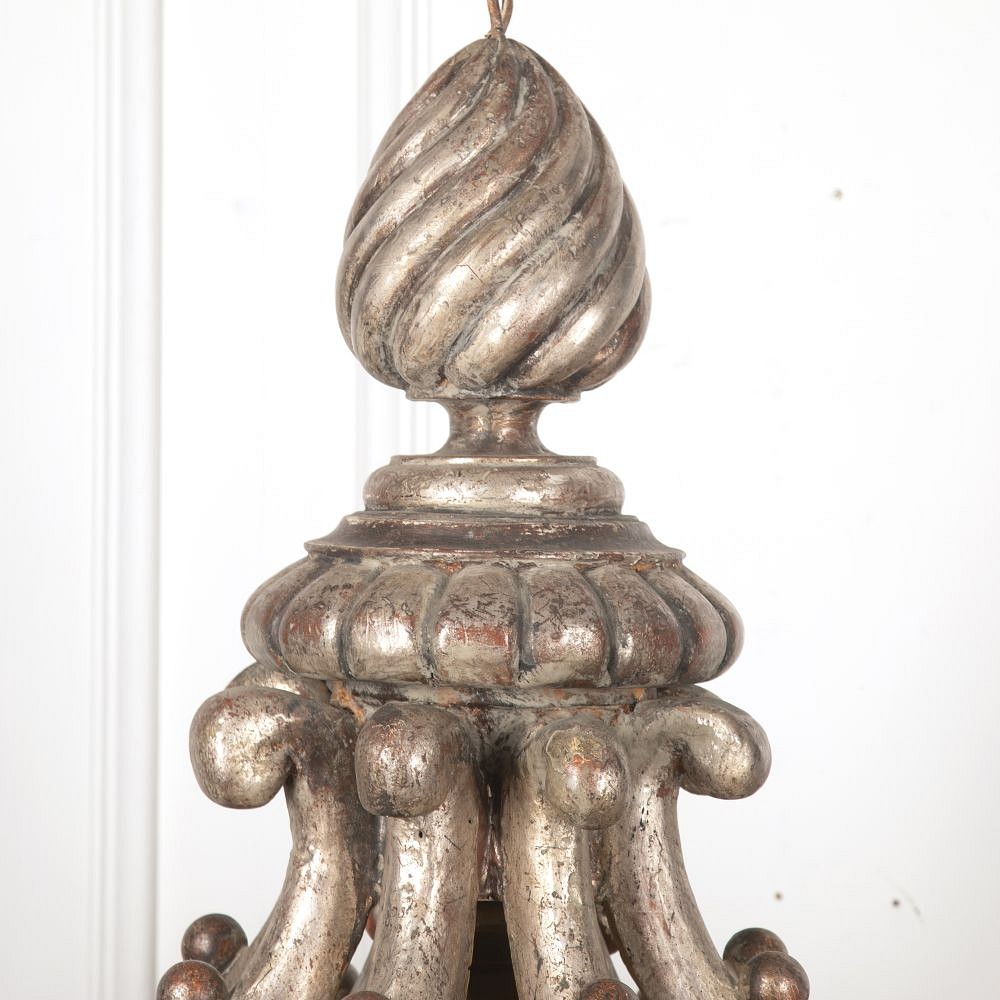 Italian 19th Century Carved Crown DA6016976