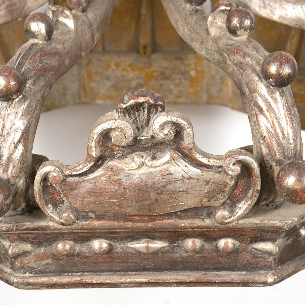 Italian 19th Century Carved Crown DA6016976