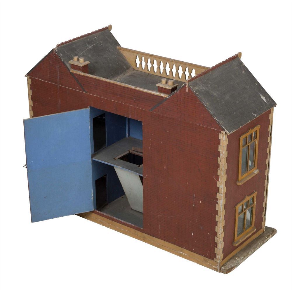 Large Wooden Dolls House DA5558005