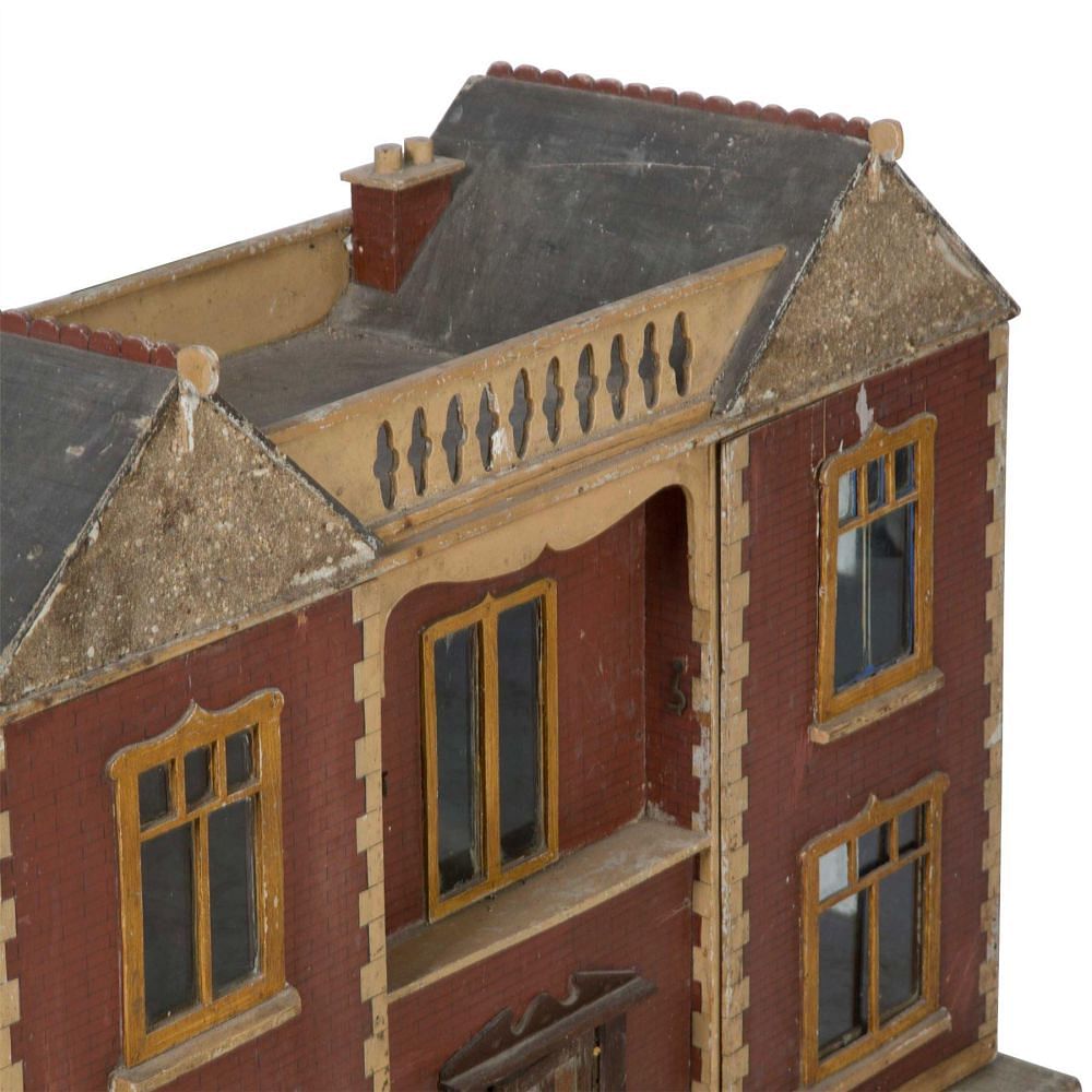 Large Wooden Dolls House DA5558005