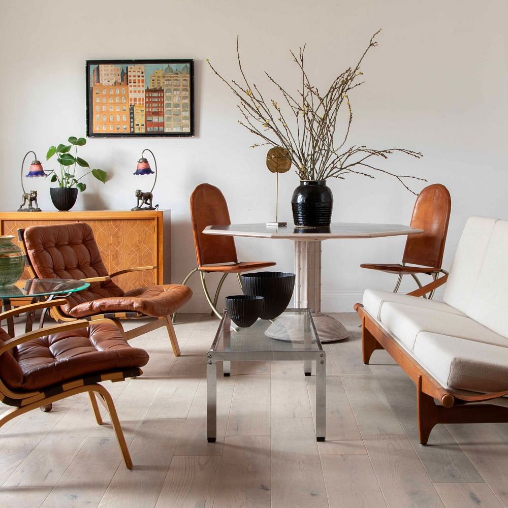 Mid-Century Chrome and Glass Coffee Table CT0430162