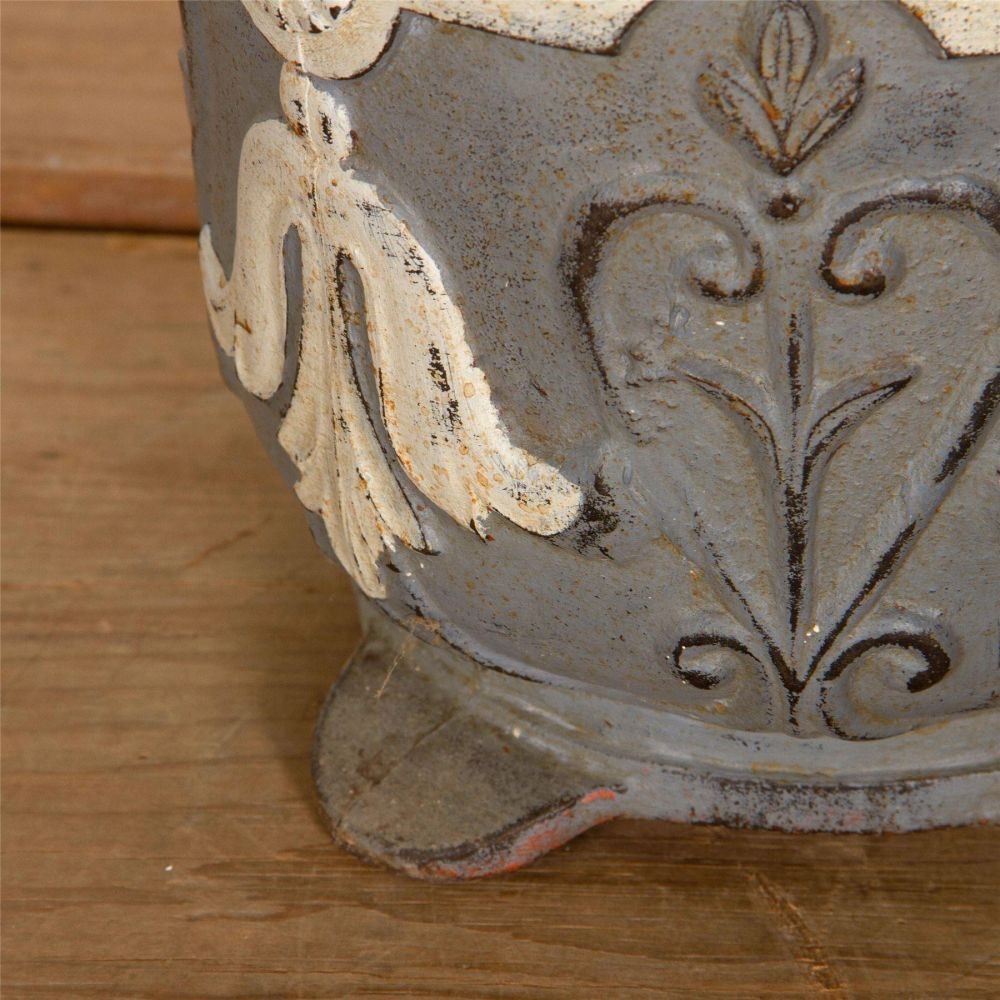Pair Of Cast Iron Planters GA287316