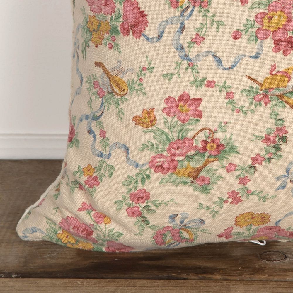 20th Century Printed Linen Cushion RT9026523