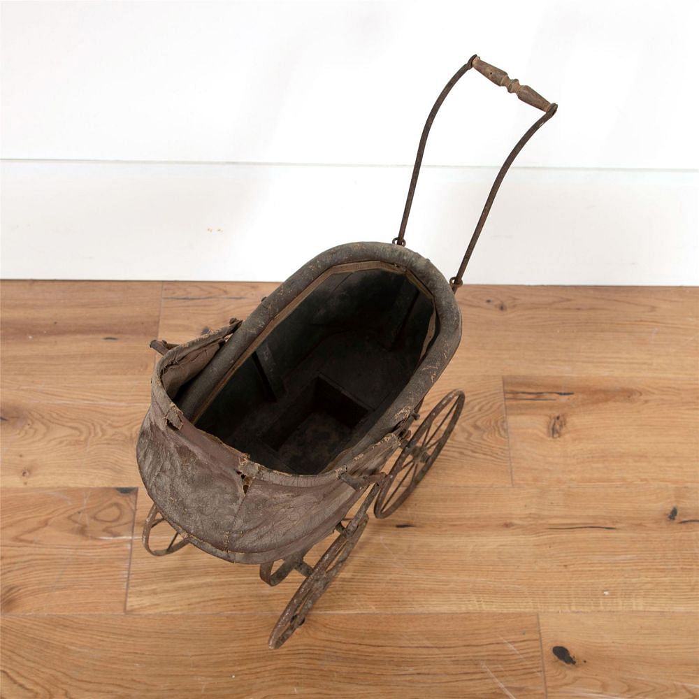 19th Century French Doll's Pram DA0154702