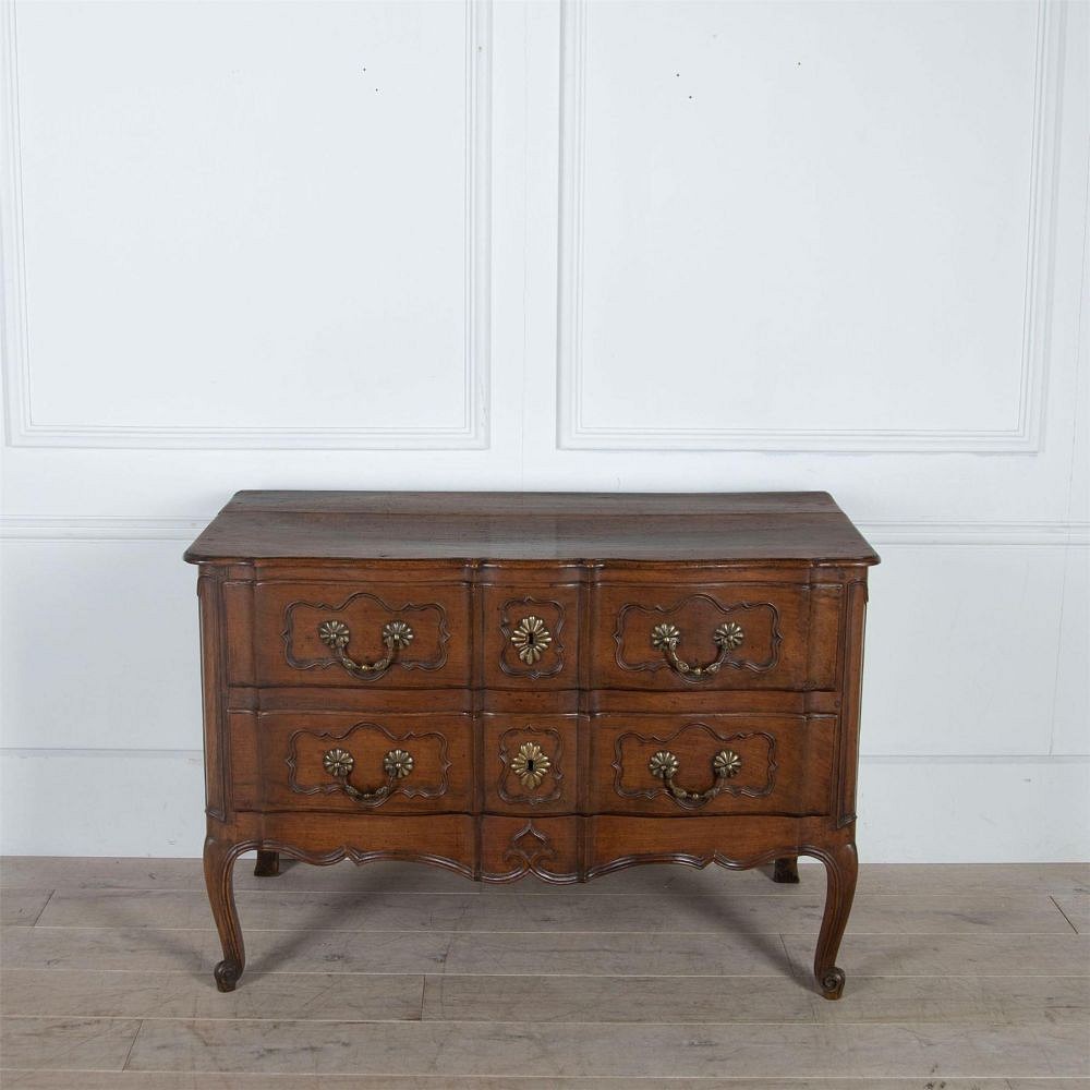 Louis XV Period 2-Drawer Commode CC0161215