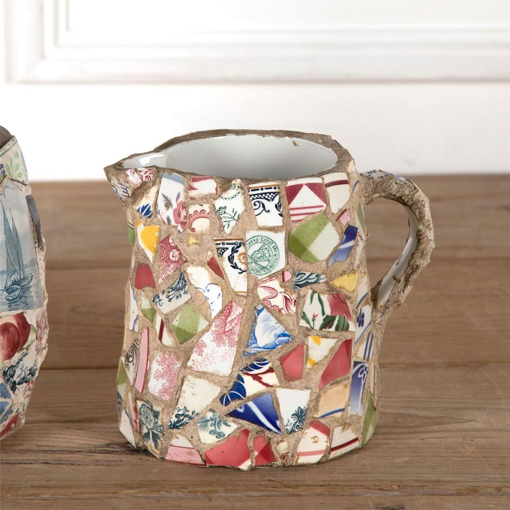 Set of Three Pique Assiette Jugs And Vases DA287369