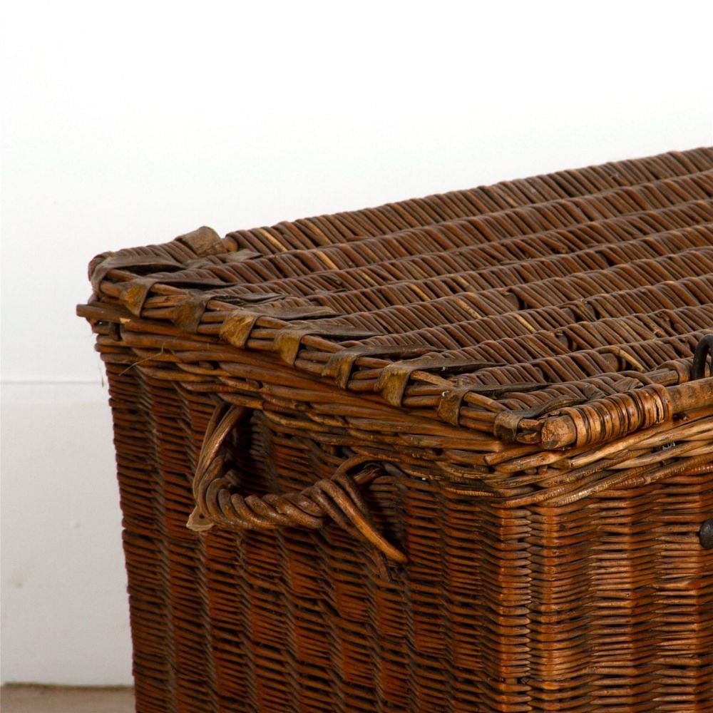 Victorian Wicker Laundry Basket DA287294
