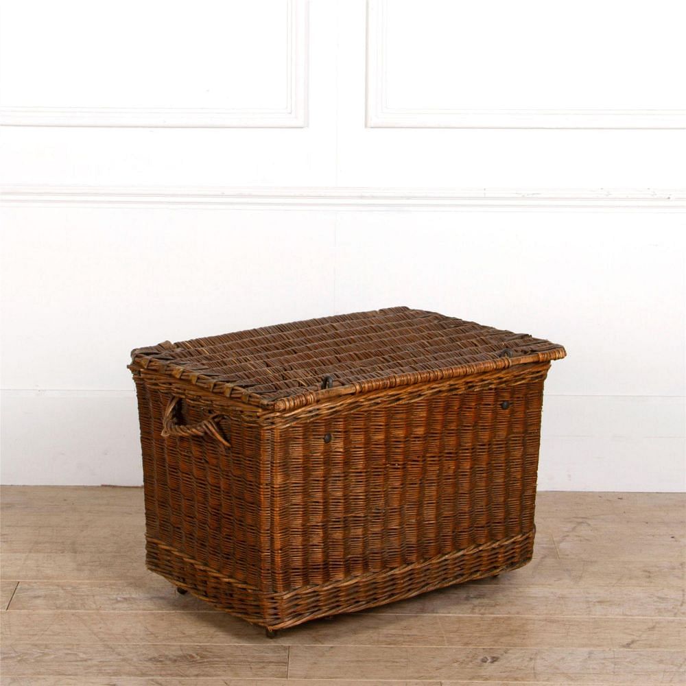 Victorian Wicker Laundry Basket DA287294