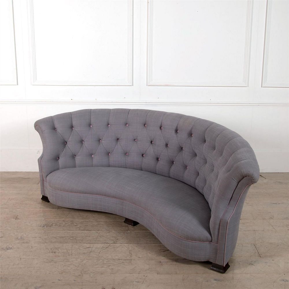 Curved Button Backed Sofa SB3062389