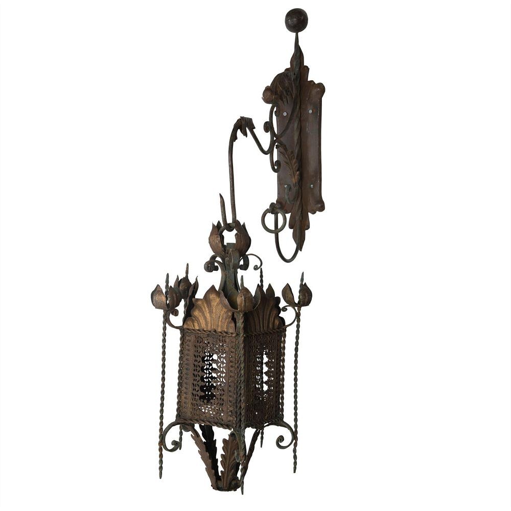 Decorative Lantern & Bracket LL1554153