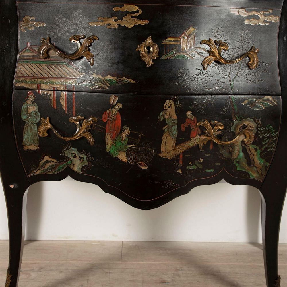 French Lacquered Commode CC4861490