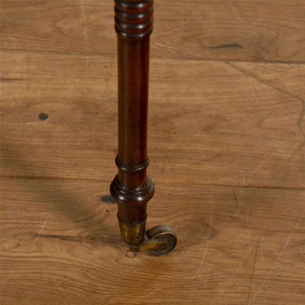 Early 19th Century Plum Pudding Mahogany Table CO107239