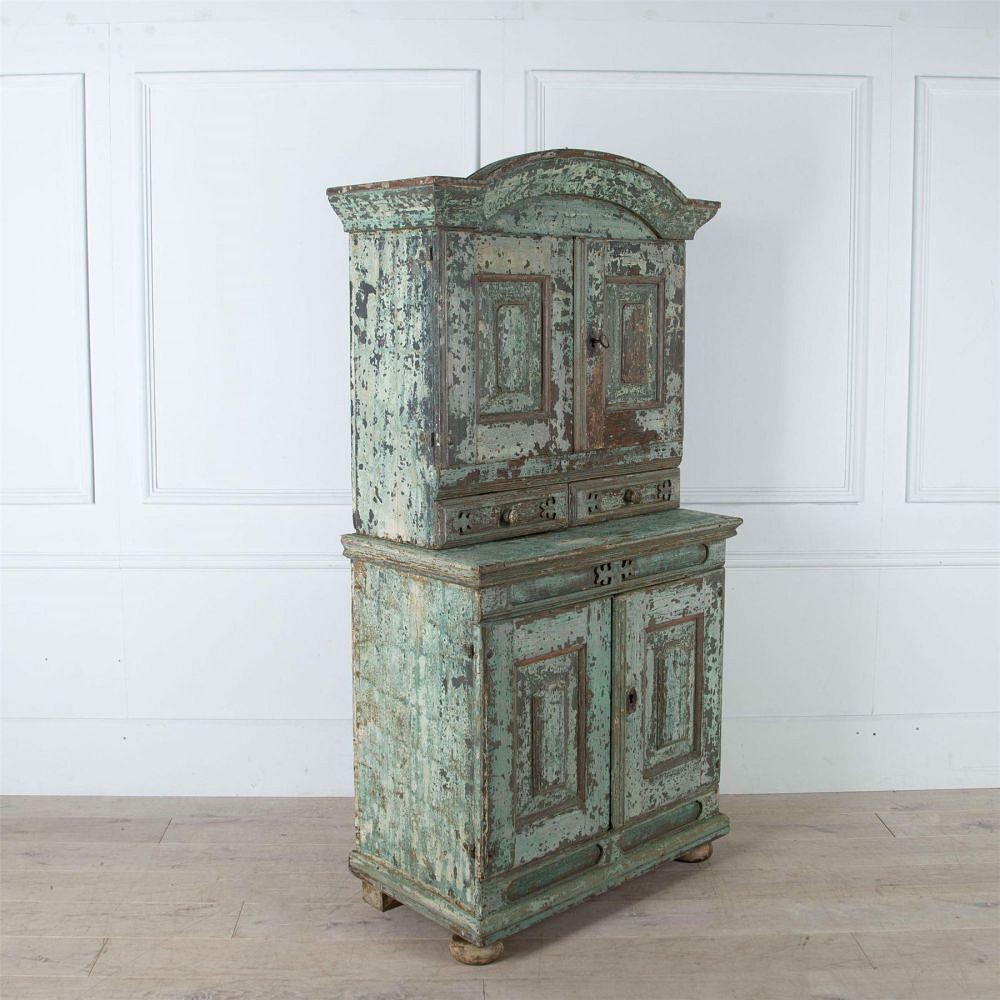 Rococo Cabinet BK1161011