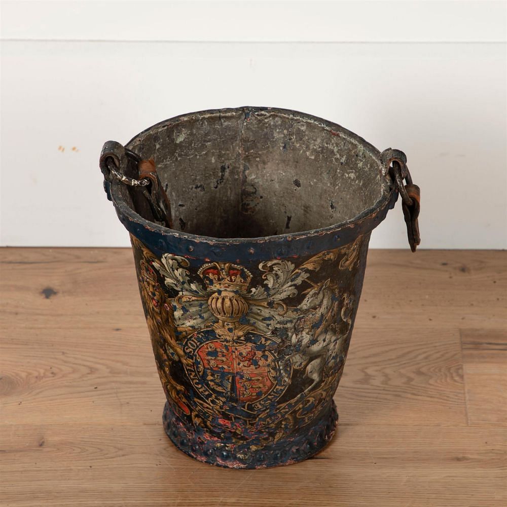 Georgian Painted Fire Bucket GA2761539