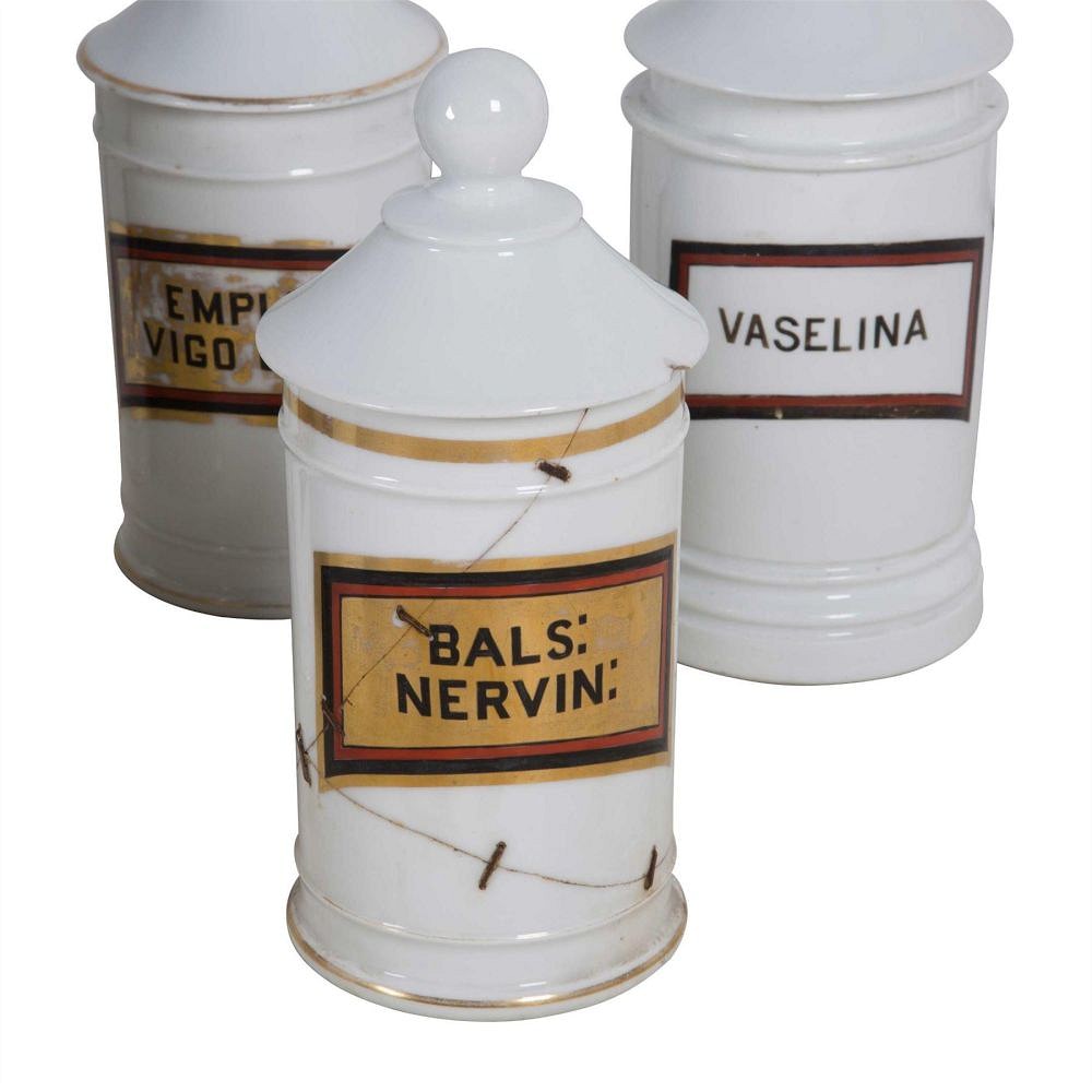 Large Collection of Porcelain Pharmacy Jars DA9060573