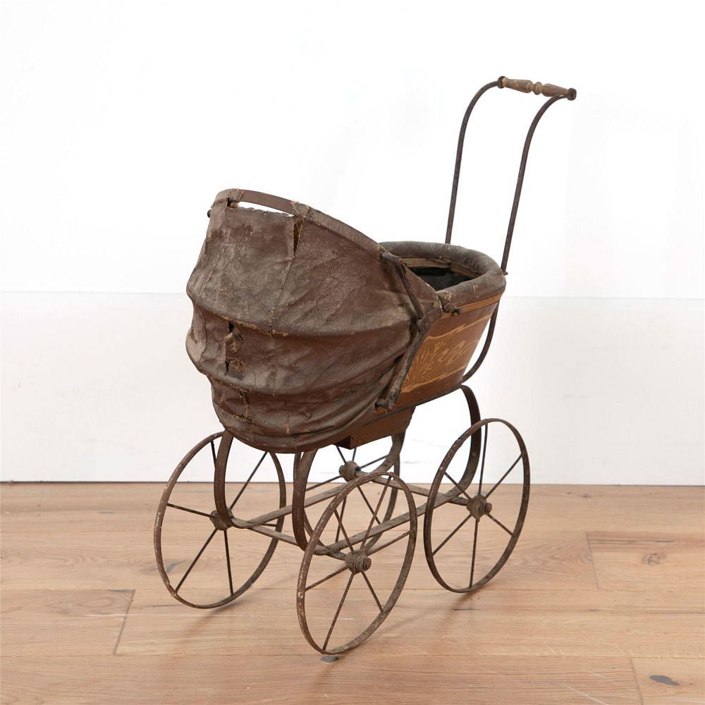 19th Century French Doll's Pram DA0154702