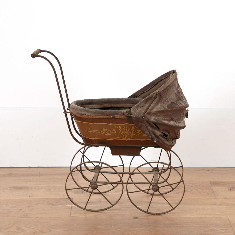 19th Century French Doll's Pram DA0154702