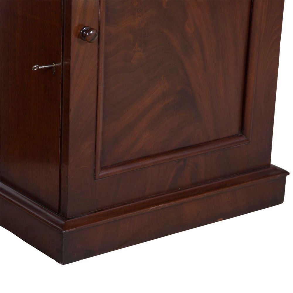 Pair of Mahogany Bedside Cabinets OF9957383