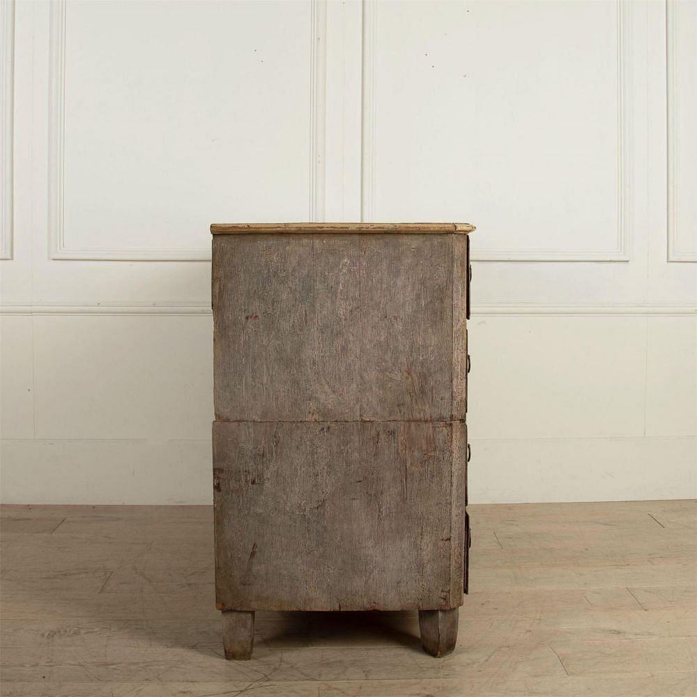 Swedish Commode CC4861185
