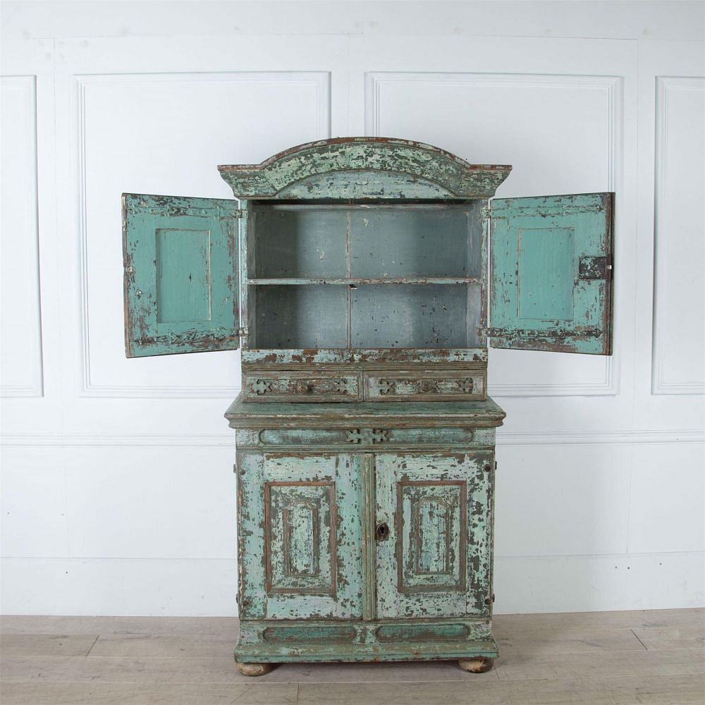 Rococo Cabinet BK1161011