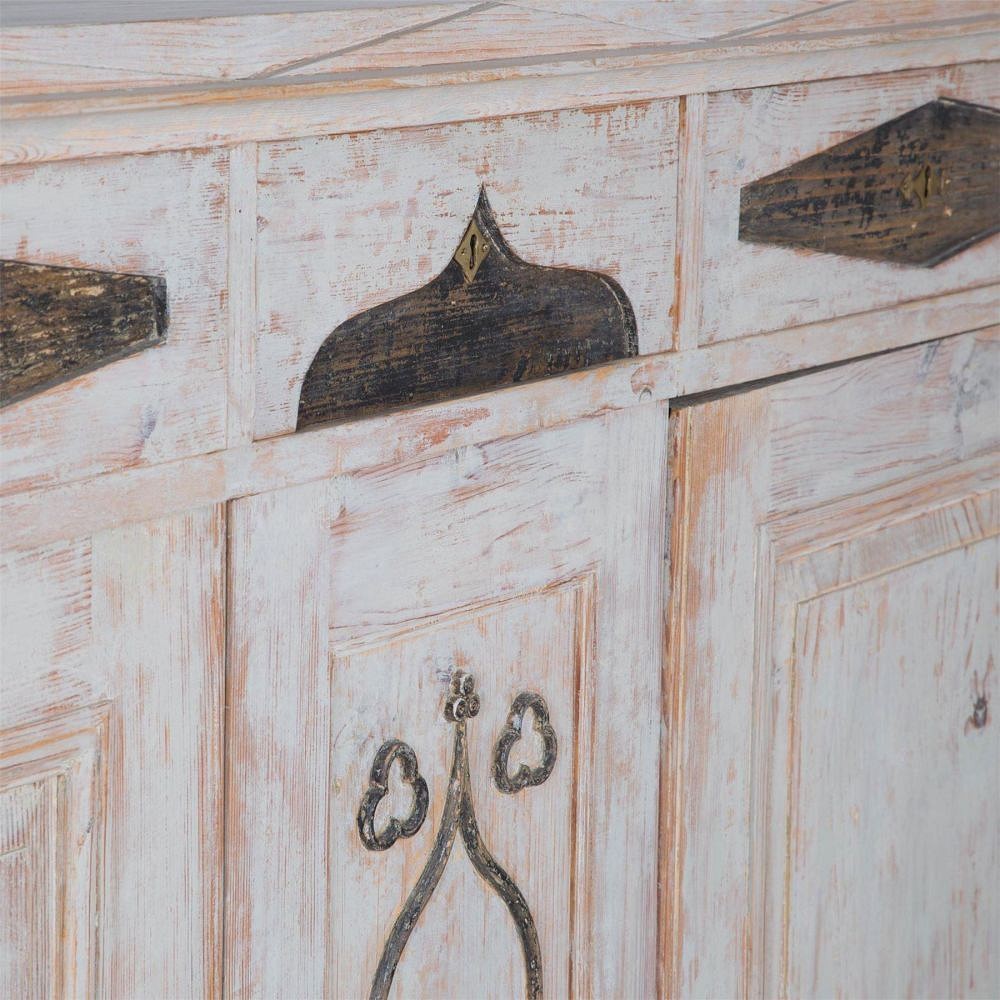 SWEDISH EMPIRE STYLE BUFFET BU113606