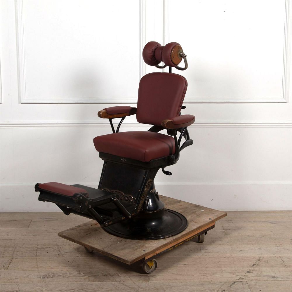Early 20th Century Dentist Chair CH2562145