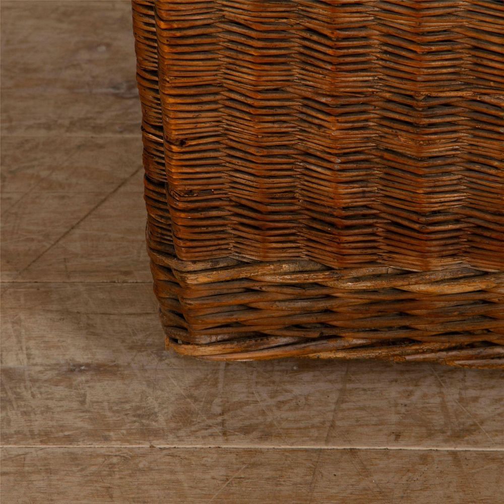 Victorian Wicker Laundry Basket DA287294
