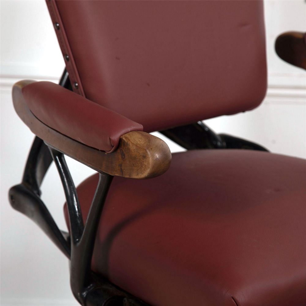 Early 20th Century Dentist Chair CH2562145