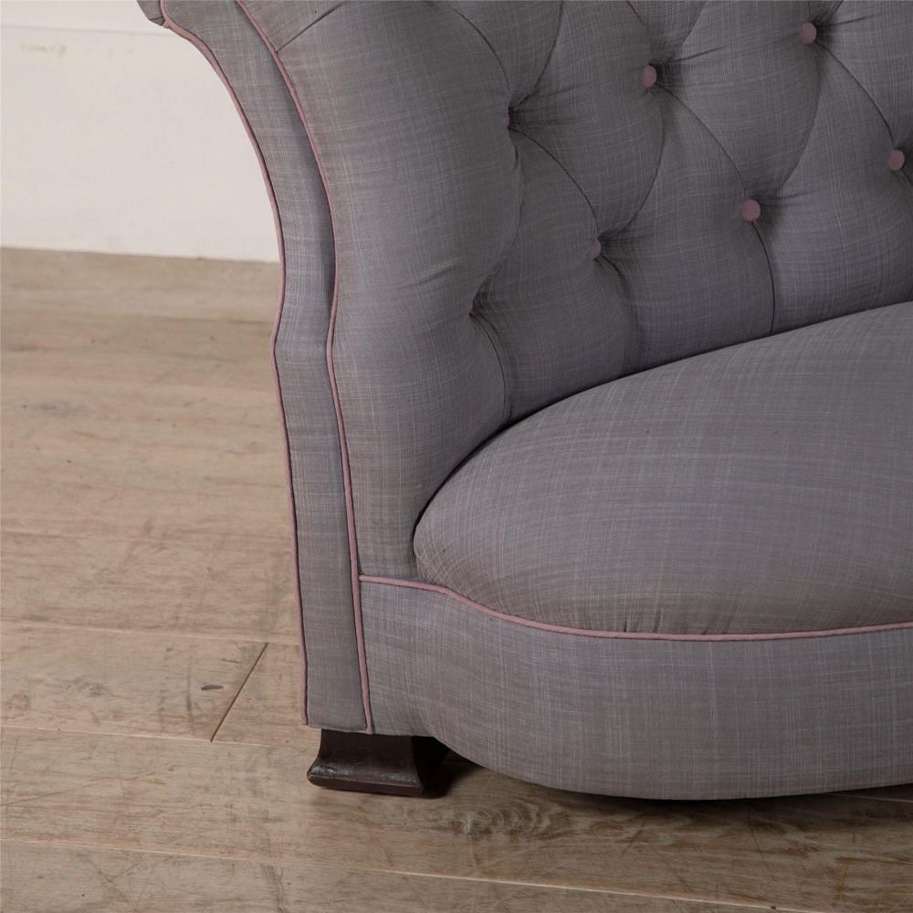 Curved Button Backed Sofa SB3062389