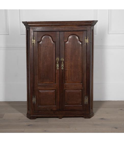 18th Century Georgian Corner Cupboard
