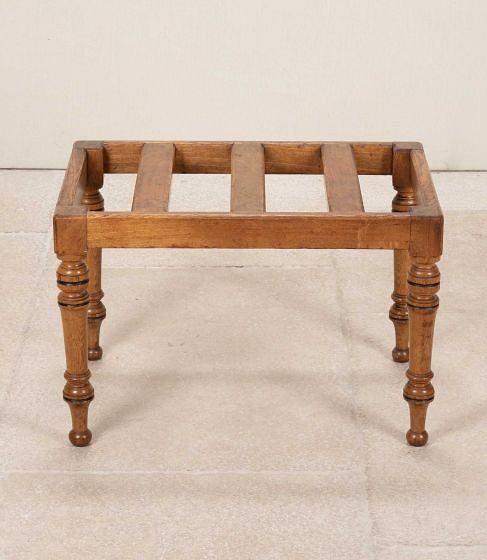 Early 20th Century English Ash Luggage Stand