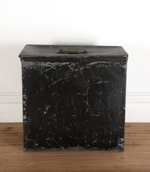 Farrow and Jackson Wine Carrier