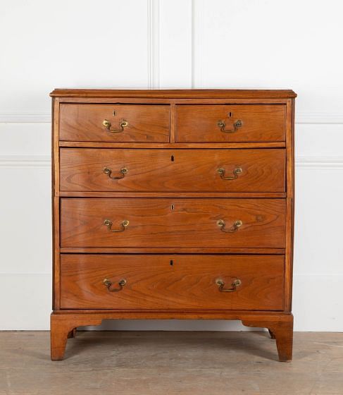 Early 19th Century English Ash and Elm Chest of Drawers