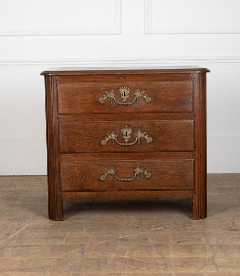 SALE: 18th Century Three Drawer Commode CC8536448