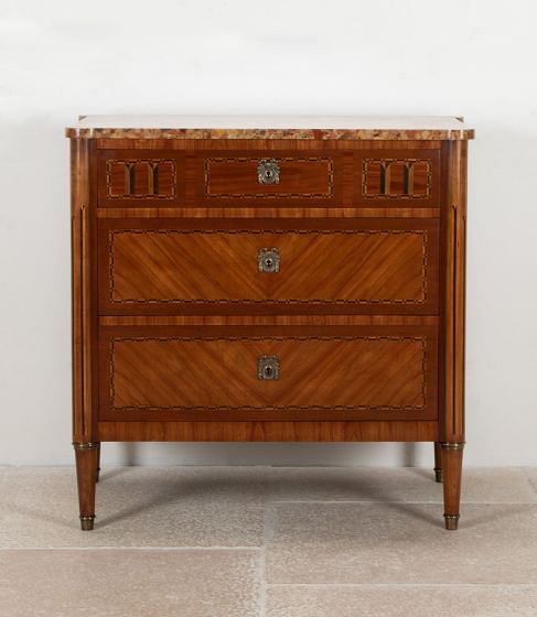 Early 20th Century French Marble Topped Commode
