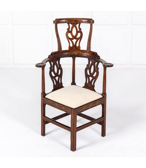 Late 18th Century English Oak Corner Chair