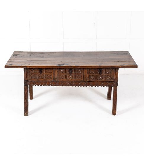17th Century Spanish Walnut Table