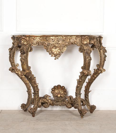 18th Century Italian Giltwood Console Table