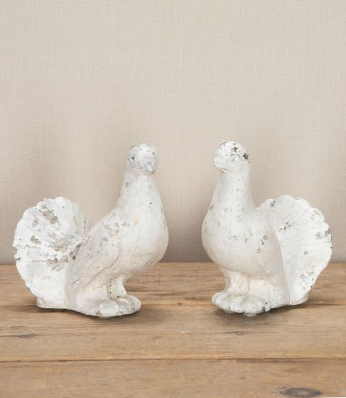 Pair of 20th Century English Reconstituted Stone Painted White Doves