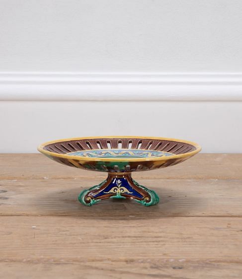 Wedgwood Victorian Majolica Tazza