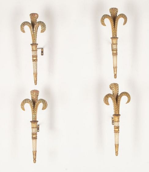 Set of Four 18th Century Florentine Giltwood Curtain Tie-Backs