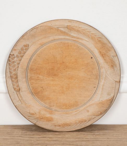 English 19th Century Bread Board