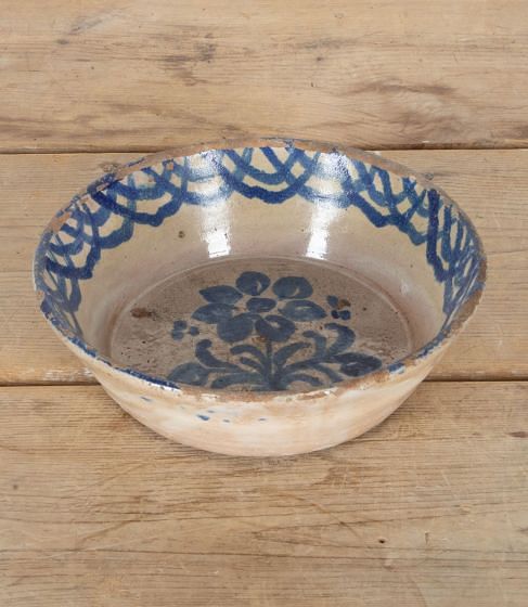 Late 19th Century Spanish Blue and White Fajalauza Bowl