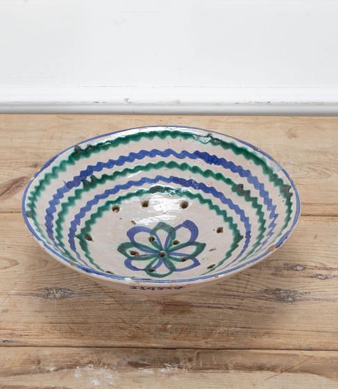 19th Century Spanish Hand Painted Fajalauza Bowl