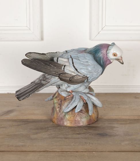 20th Century Sitzendorf Porcelain Pigeon